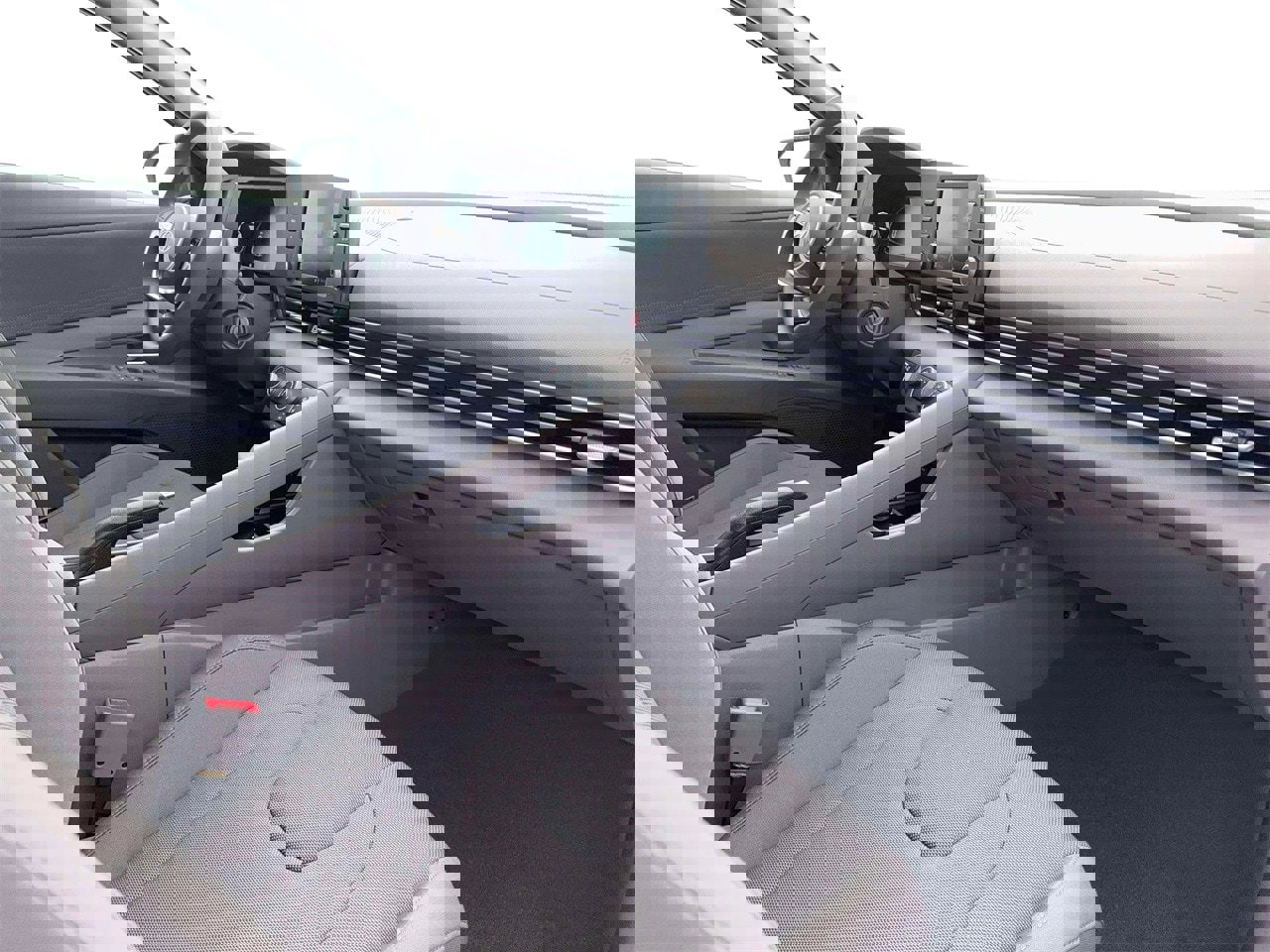 New 2026 Hyundai Elantra SE w/ Cargo Package image 15