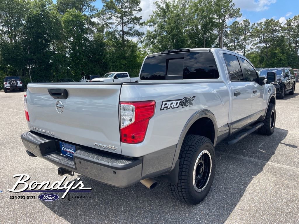 Used 2019 Nissan Titan PRO-4X w/ Pro-4x Convenience Package AWD/4WD image 15