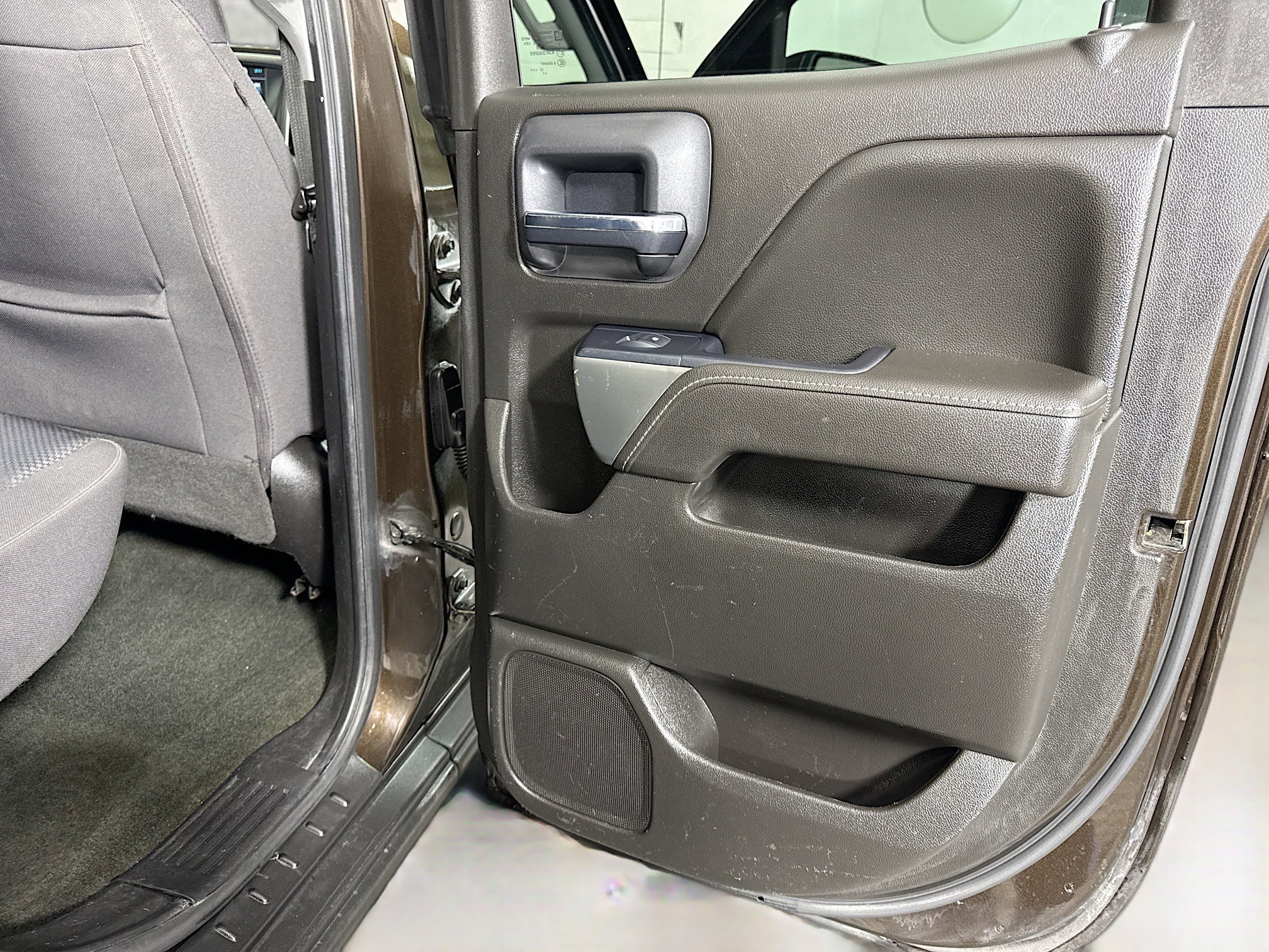 Used 2018 Chevrolet Silverado 1500 LT w/ All Star Edition image 27