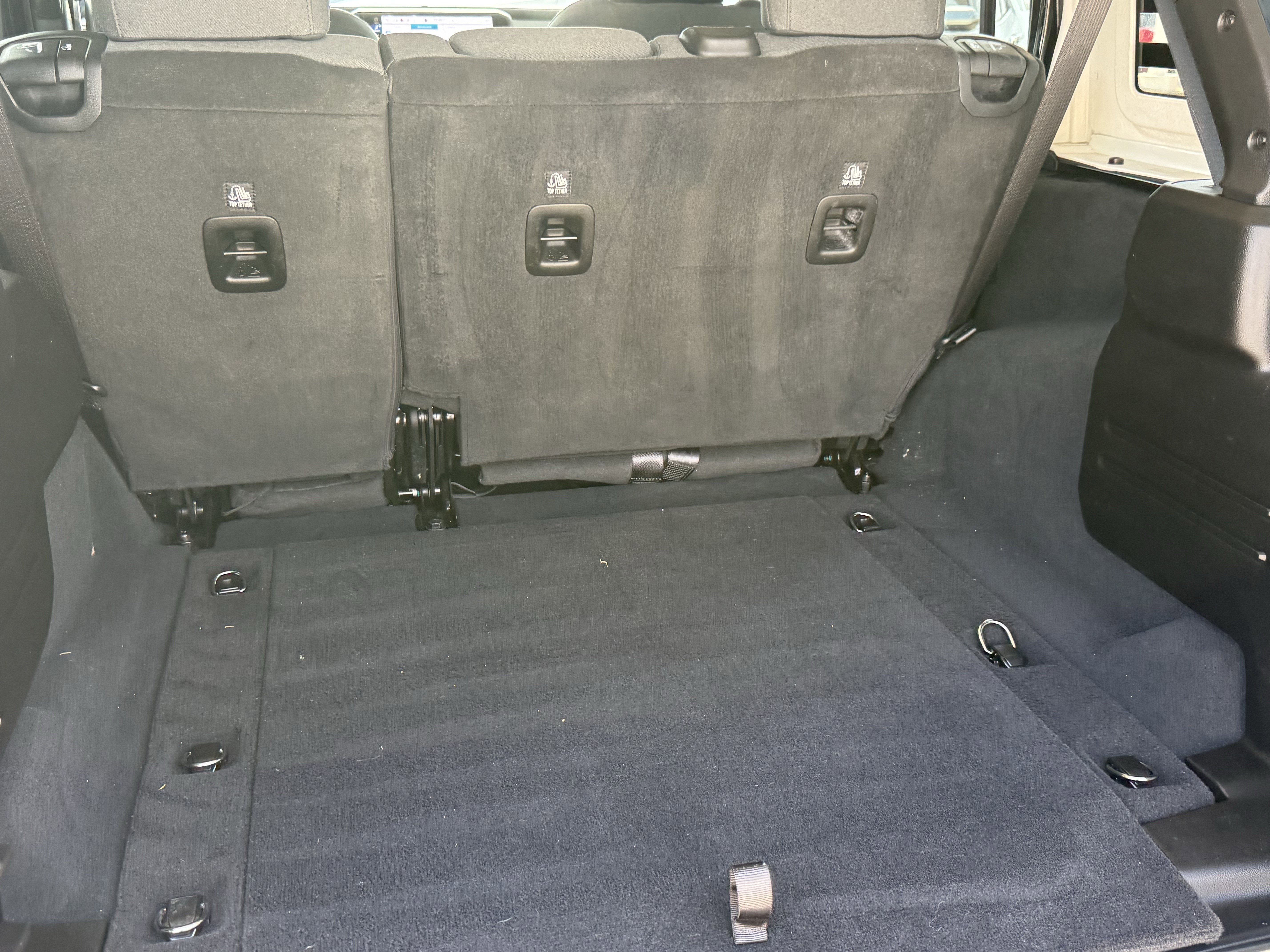 Used 2024 Jeep Wrangler Sport S image 30