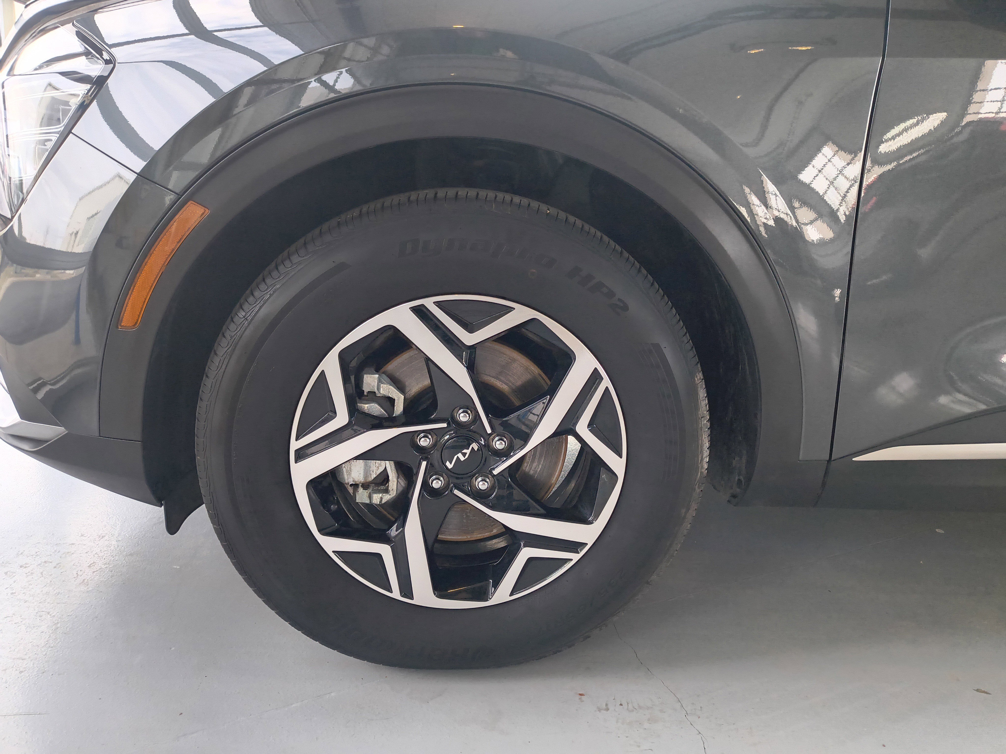 Used 2024 Kia Sportage LX image 25