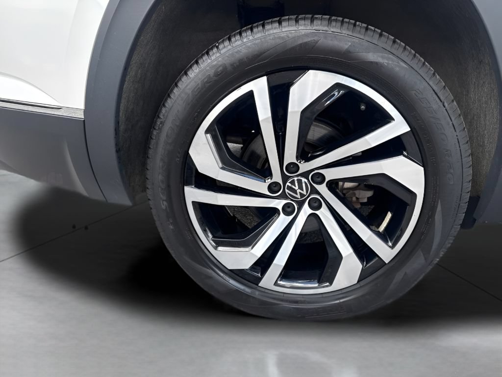 Used 2023 Volkswagen Atlas SEL AWD/4WD image 15