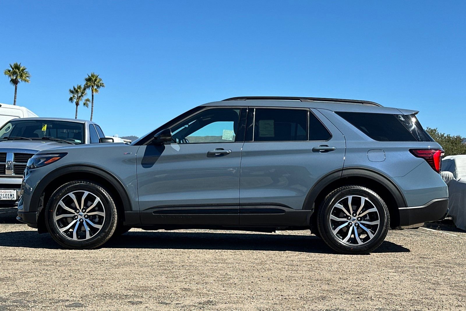 New 2025 Ford Explorer ST-Line image 6