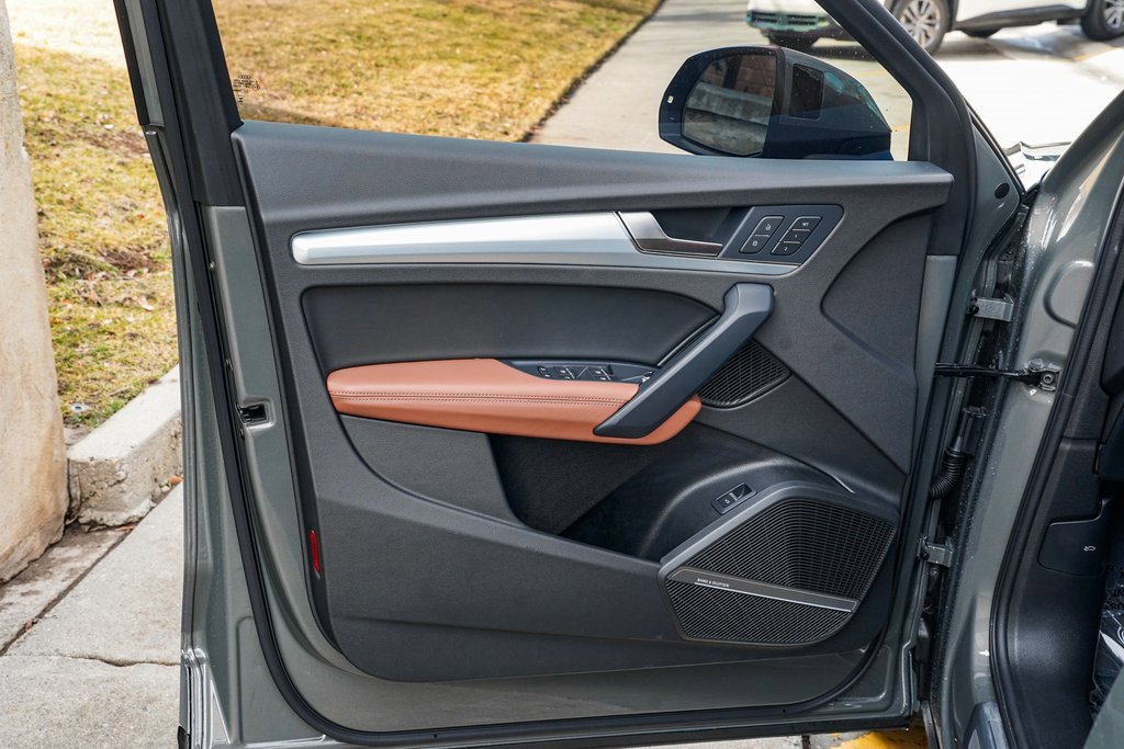 Used 2025 Audi Q5 Prestige image 9