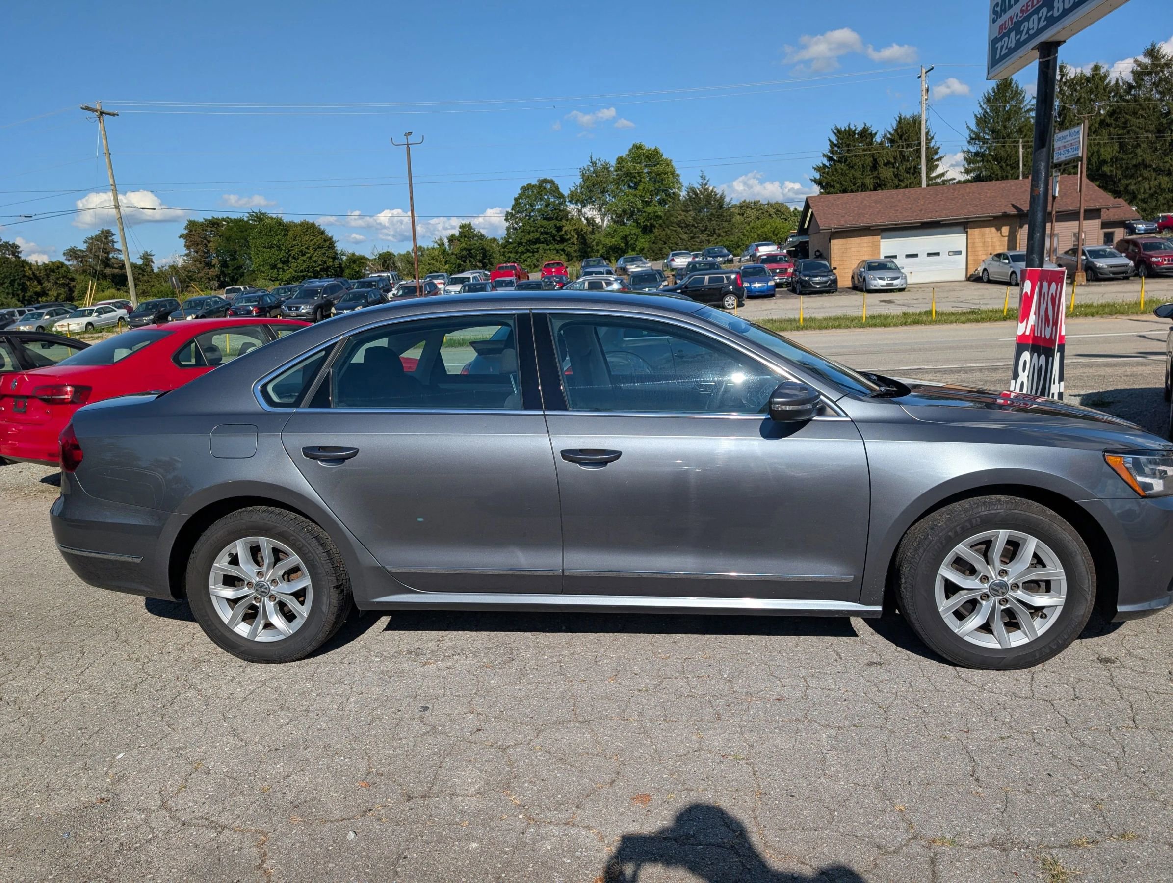Used 2017 Volkswagen Passat 1.8T S image 9