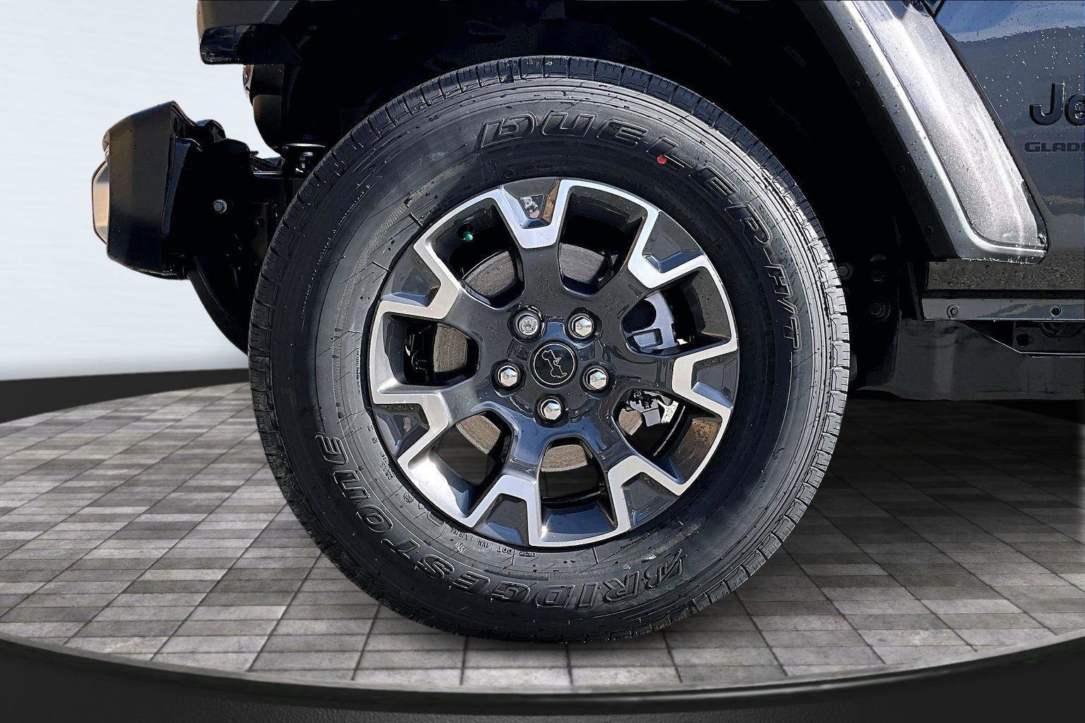 New 2026 Jeep Gladiator Sport image 12