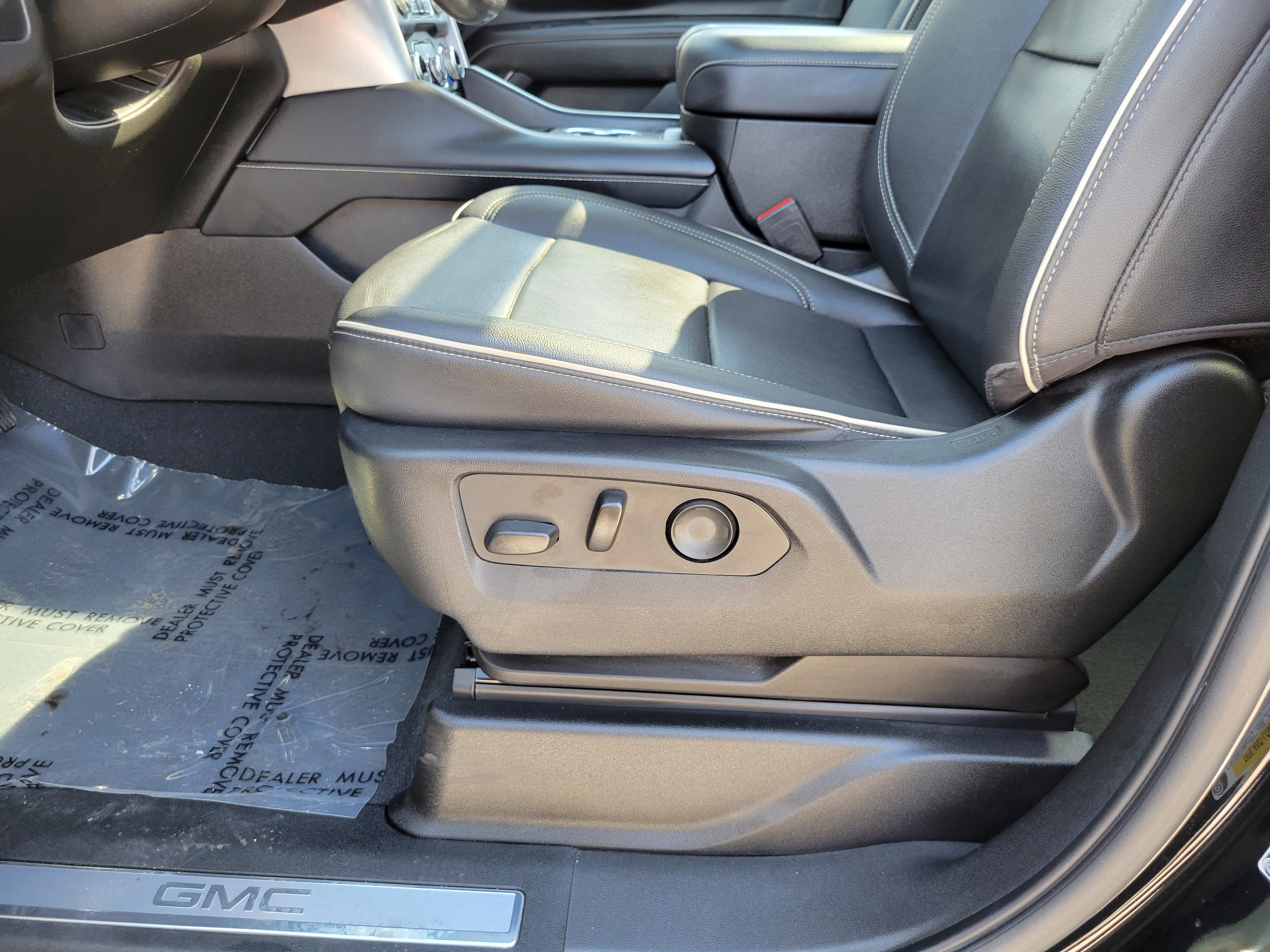 Used 2022 GMC Yukon SLT w/ SLT Premium Package RWD image 13