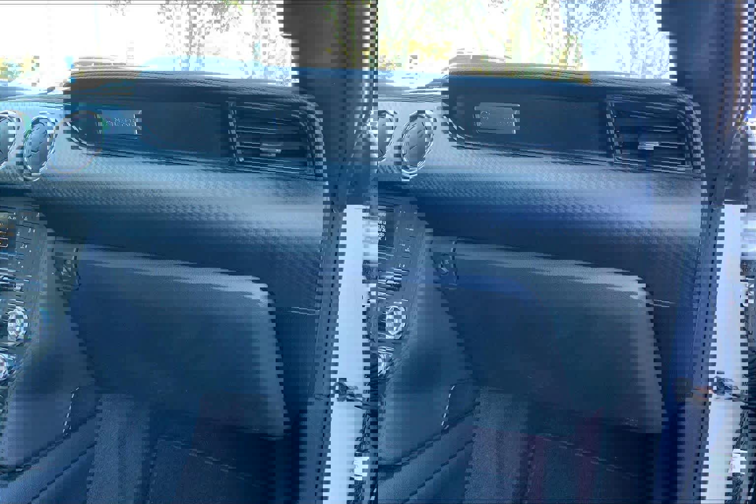 Used 2018 Ford Mustang EcoBoost image 21