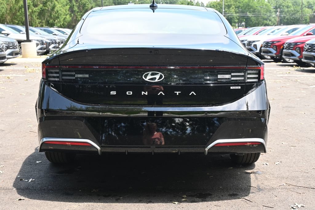 New 2026 Hyundai Sonata Limited FWD image 6