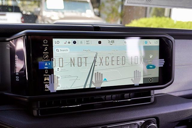 New 2025 Jeep Gladiator Sport S image 31