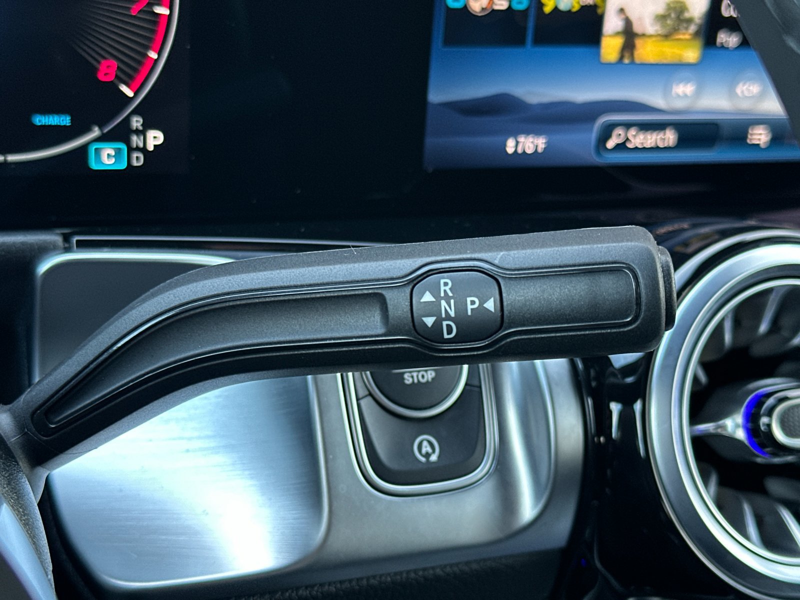 Used 2025 Mercedes-Benz GLB 250 4MATIC image 21