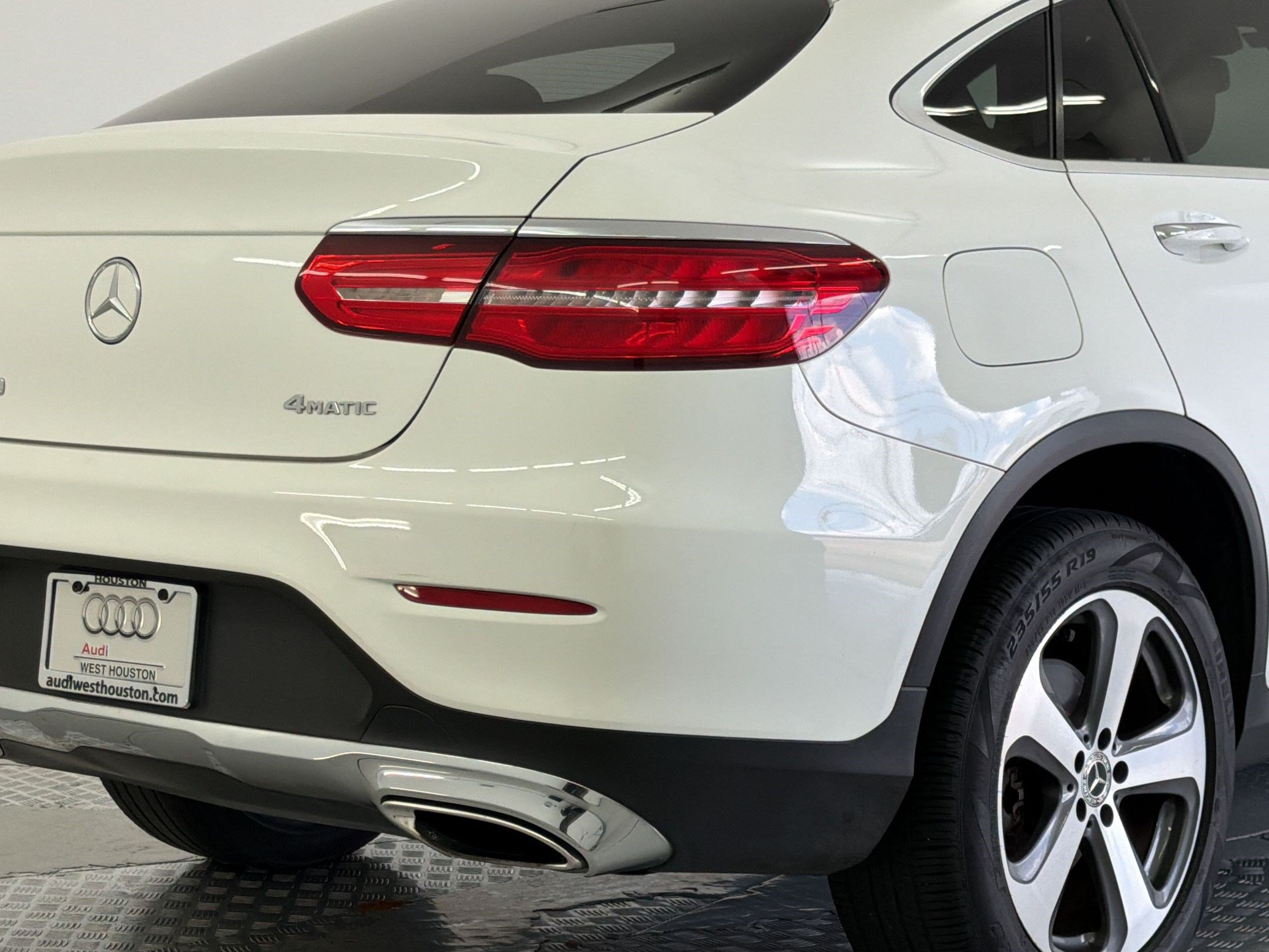 Used 2018 Mercedes-Benz GLC 300 4MATIC Coupe image 26