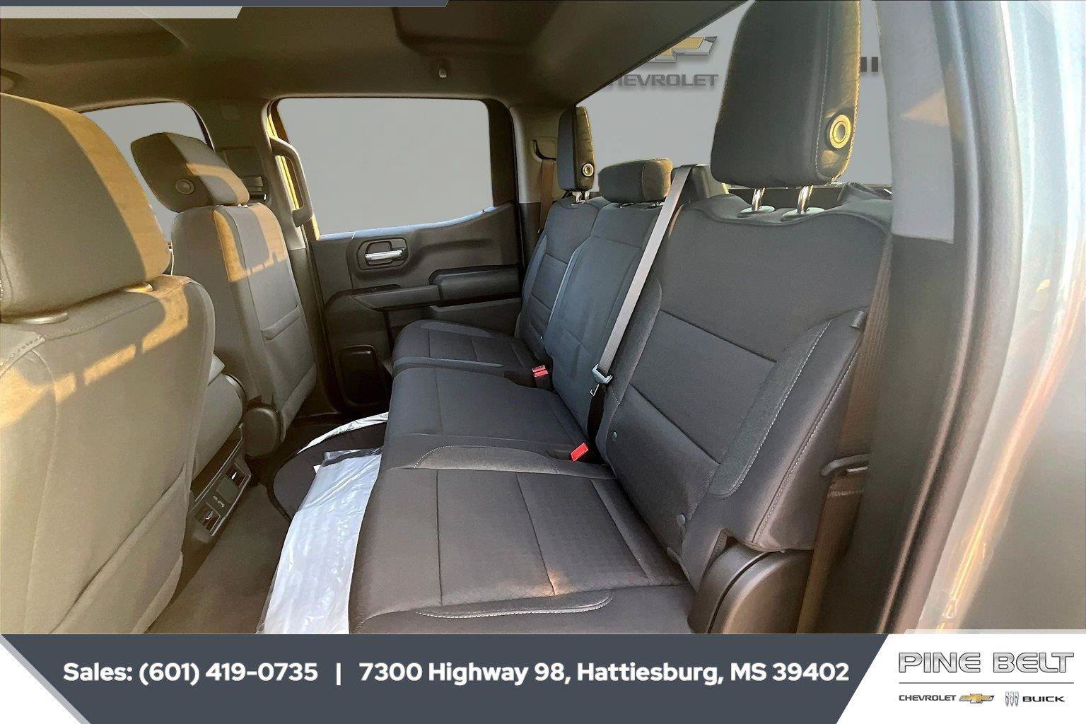 New 2026 Chevrolet Silverado 1500 Custom Trail Boss w/ LPO, Dark Essentials Package AWD/4WD image 20