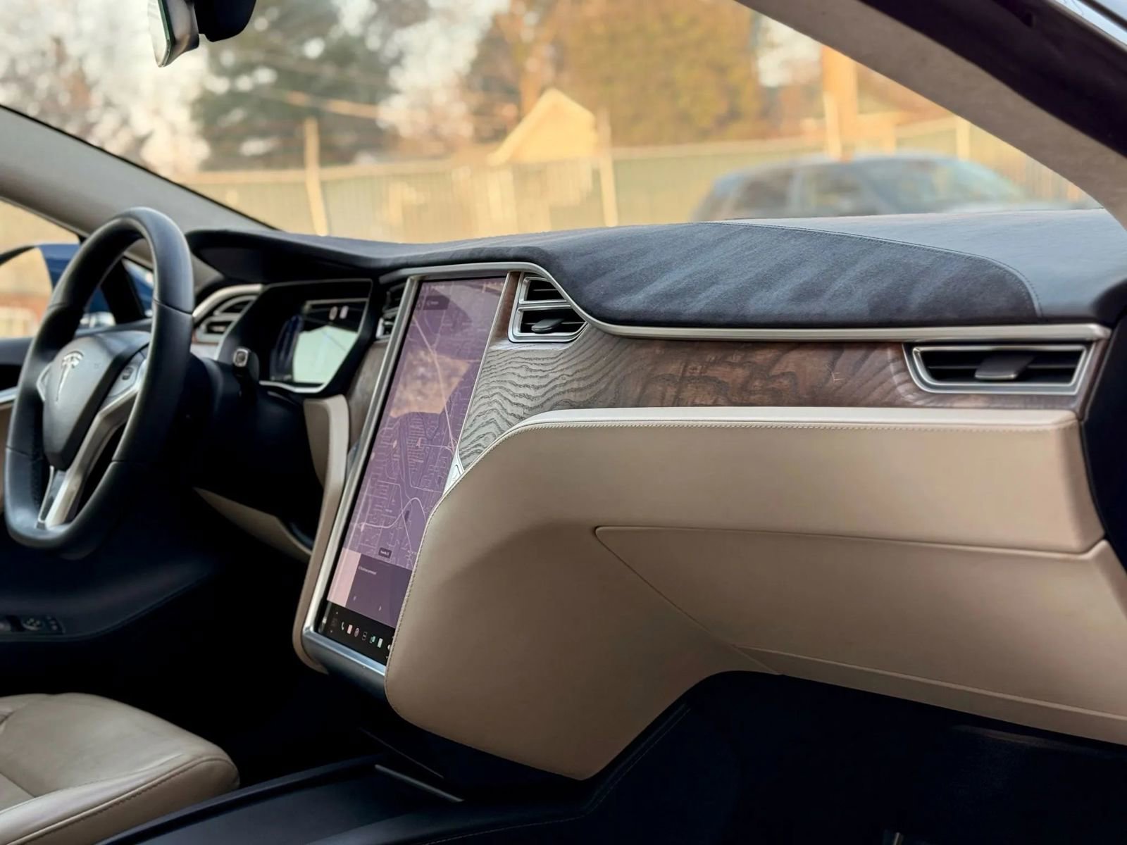 Used 2016 Tesla Model S 60D image 11