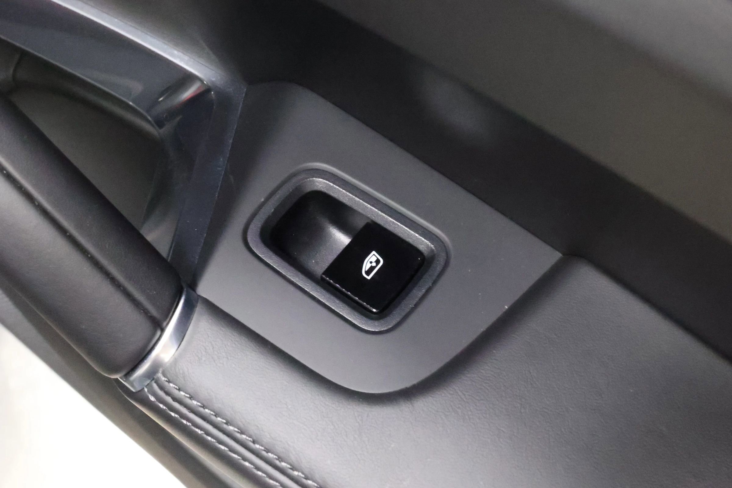 Used 2020 Porsche Cayenne Turbo image 64