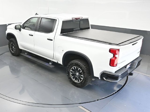 Used 2025 Chevrolet Silverado 1500 ZR2 w/ Technology Package AWD/4WD image 32