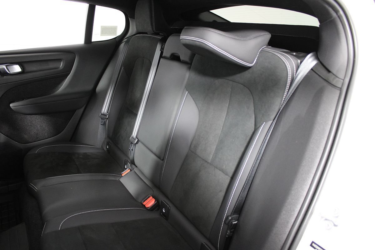 Used 2023 Volvo C40 P8 Recharge Ultimate w/ Protection Package Premier AWD/4WD image 33