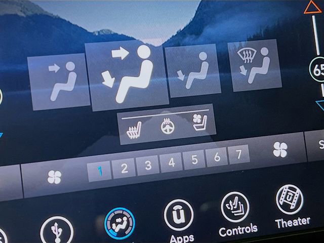Used 2019 Chrysler Pacifica Limited FWD image 21