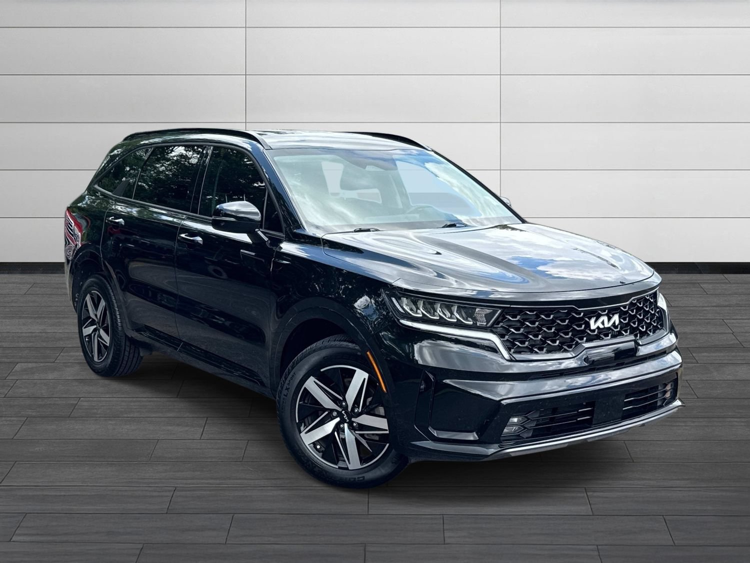 Used 2023 Kia Sorento EX FWD image 2