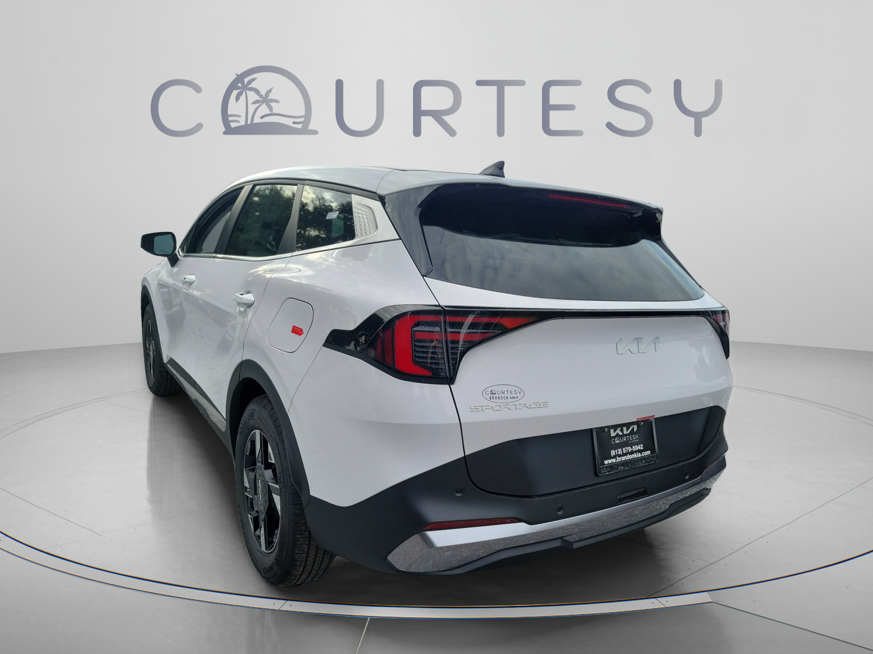 New 2026 Kia Sportage LX FWD image 2