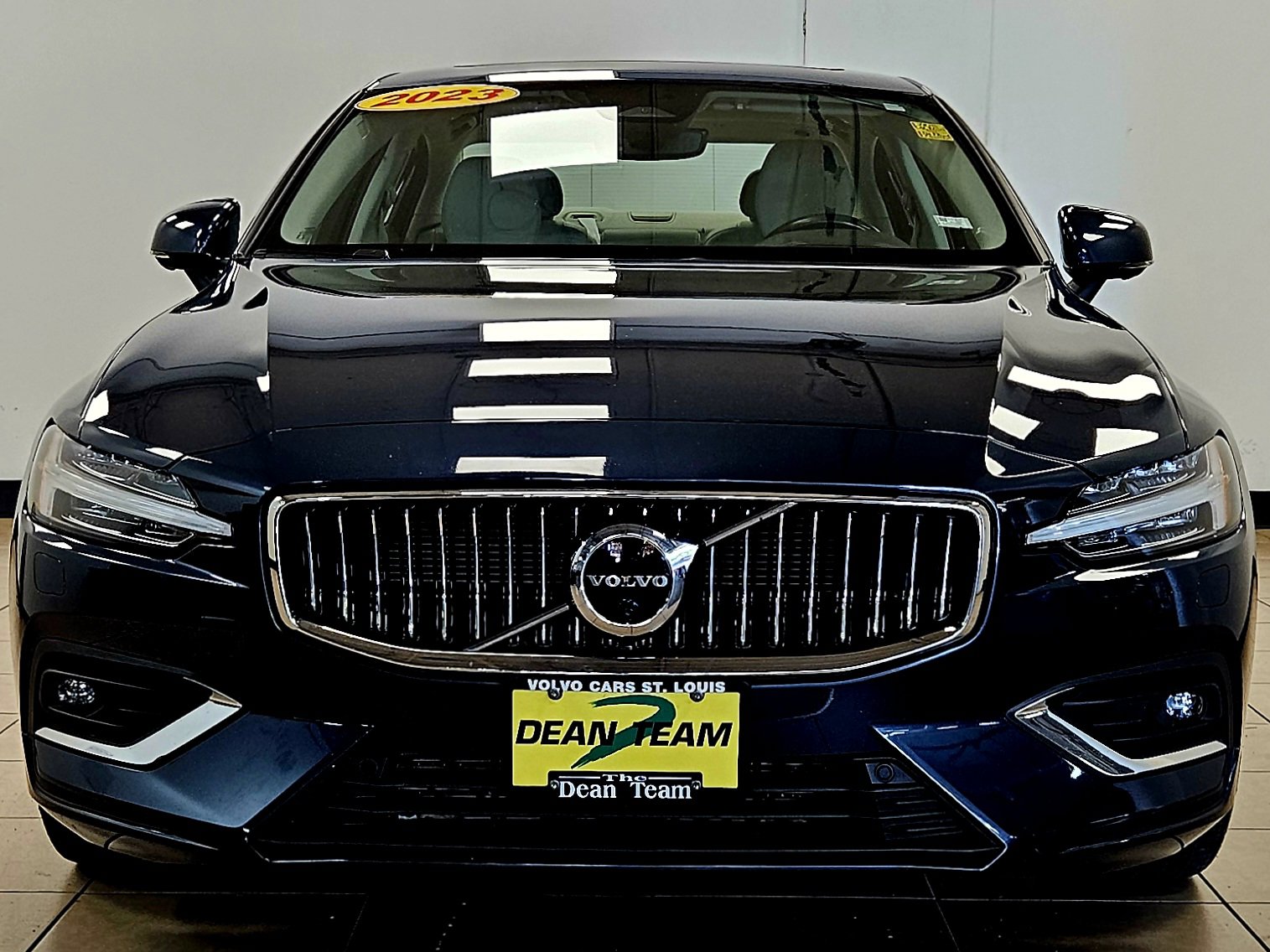 Used 2023 Volvo S60 B5 Ultimate w/ Climate Package image 6