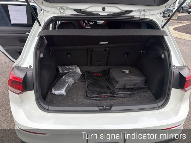 Used 2022 Volkswagen GTI SE image 23