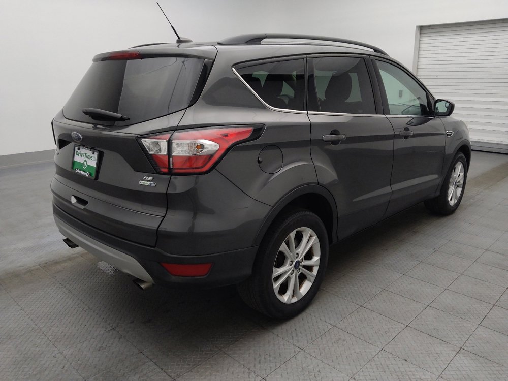 Used 2018 Ford Escape SE image 9