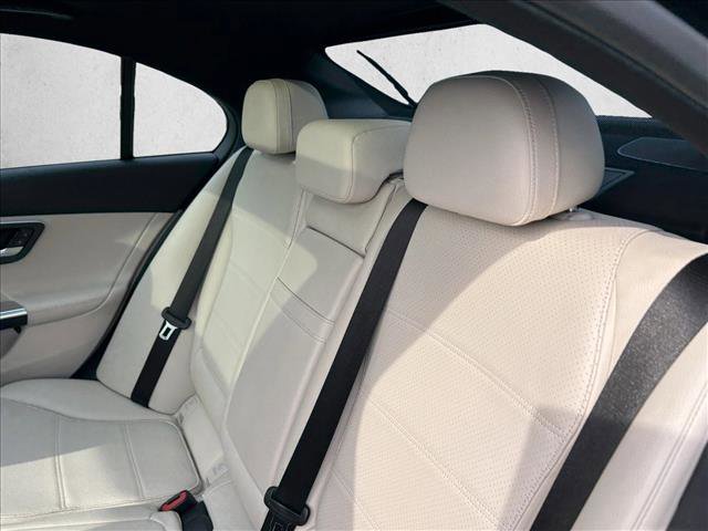 Used 2022 Mercedes-Benz C 300 4MATIC Sedan image 12