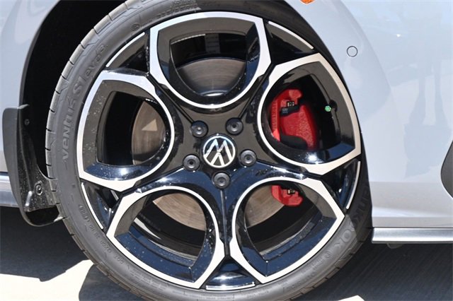 New 2025 Volkswagen GTI Autobahn image 6