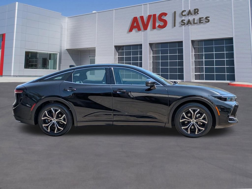Used 2024 Toyota Crown AWD/4WD image 5