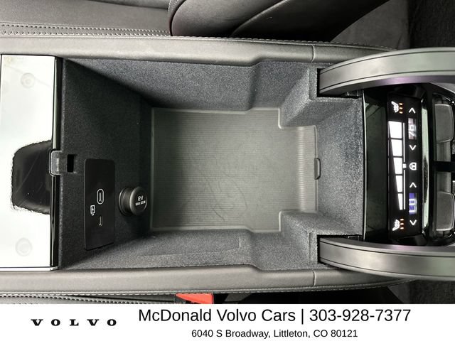 Used 2026 Volvo XC90 B5 Plus AWD/4WD image 21