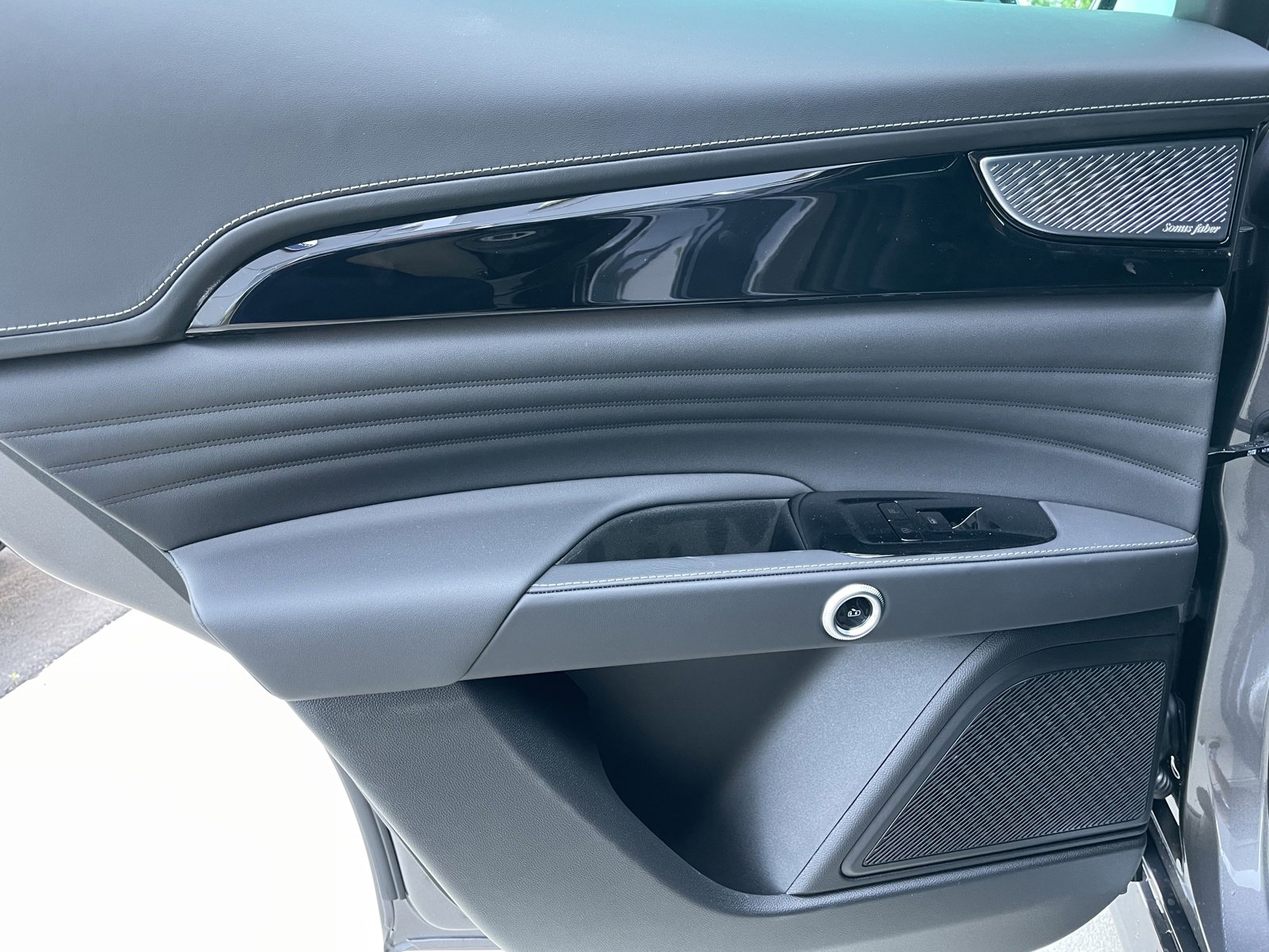 New 2024 Maserati Grecale GT image 28