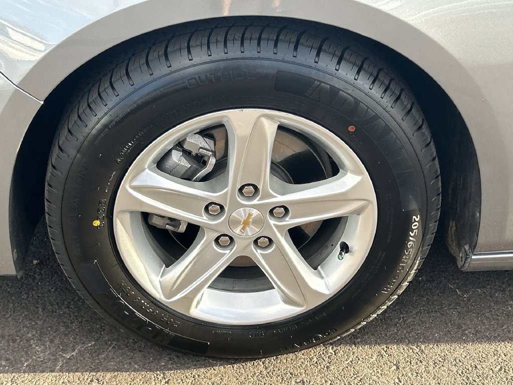 Used 2024 Chevrolet Malibu LT FWD image 25