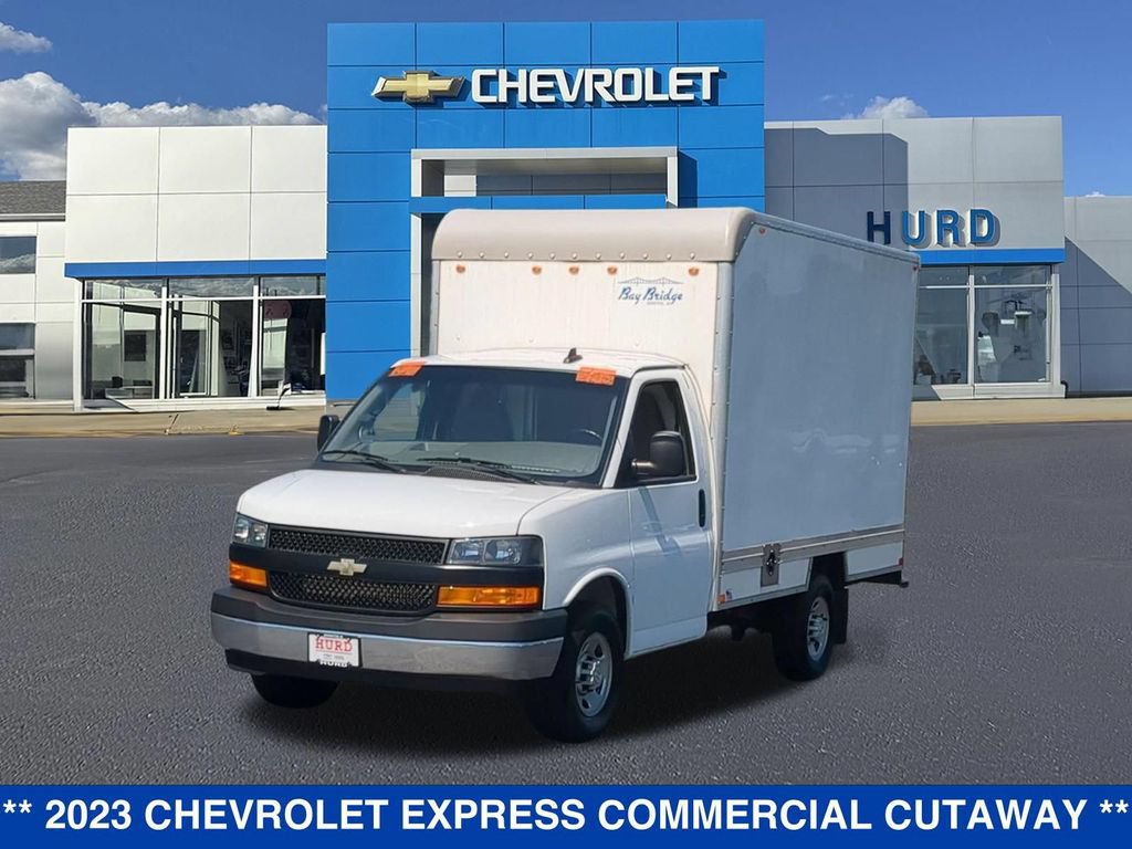 Used 2023 Chevrolet Express 3500 w/ Power Convenience Package RWD image 9