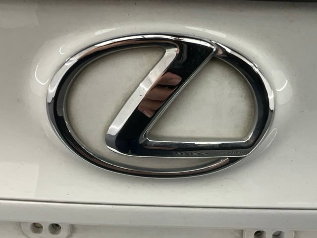 Used 2016 Lexus RC 200t RWD image 27