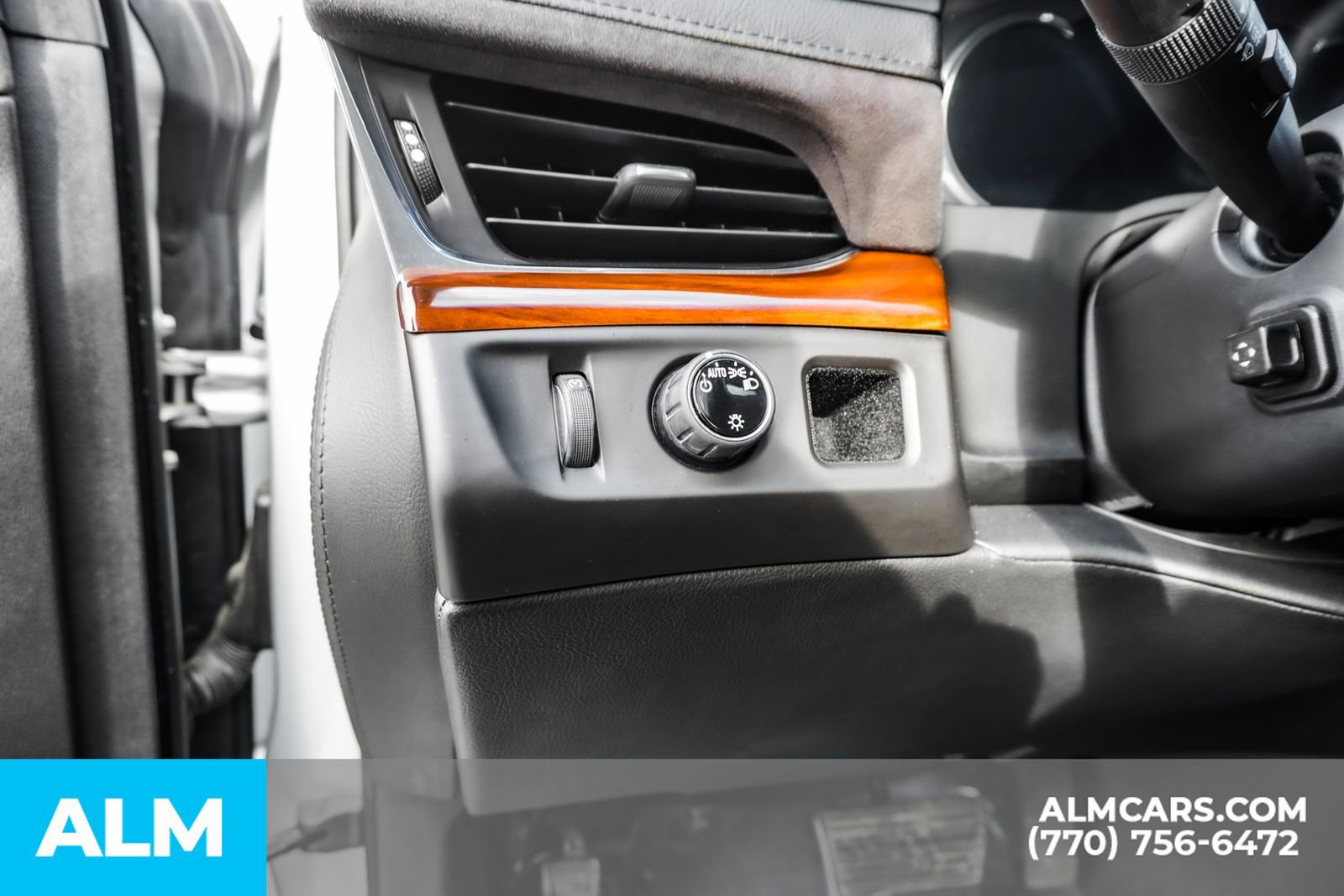 Used 2016 Cadillac Escalade Luxury image 37