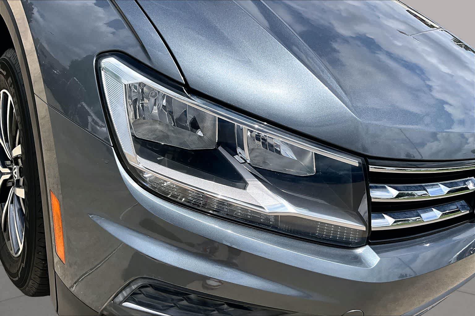 Used 2019 Volkswagen Tiguan SE w/ Panoramic Sunroof Package FWD image 25
