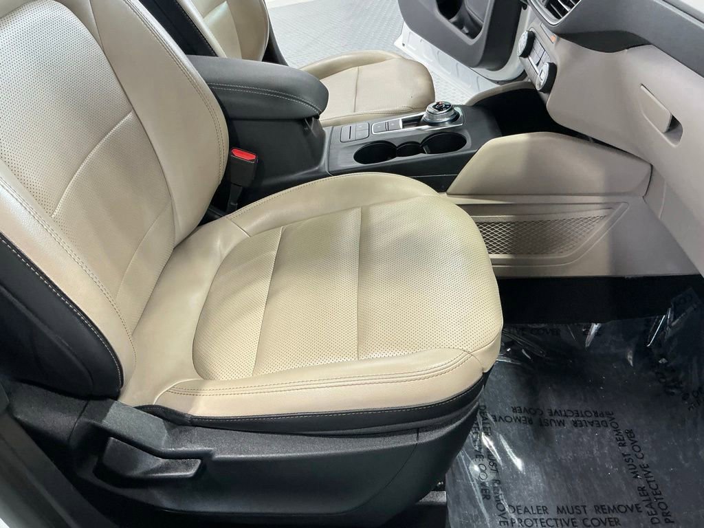 Used 2020 Ford Escape SEL FWD image 11