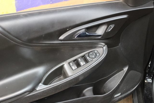 Used 2018 Chevrolet Malibu LT w/ True North Edition FWD image 14