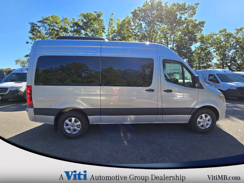 Used 2024 Mercedes-Benz Sprinter 2500 image 9