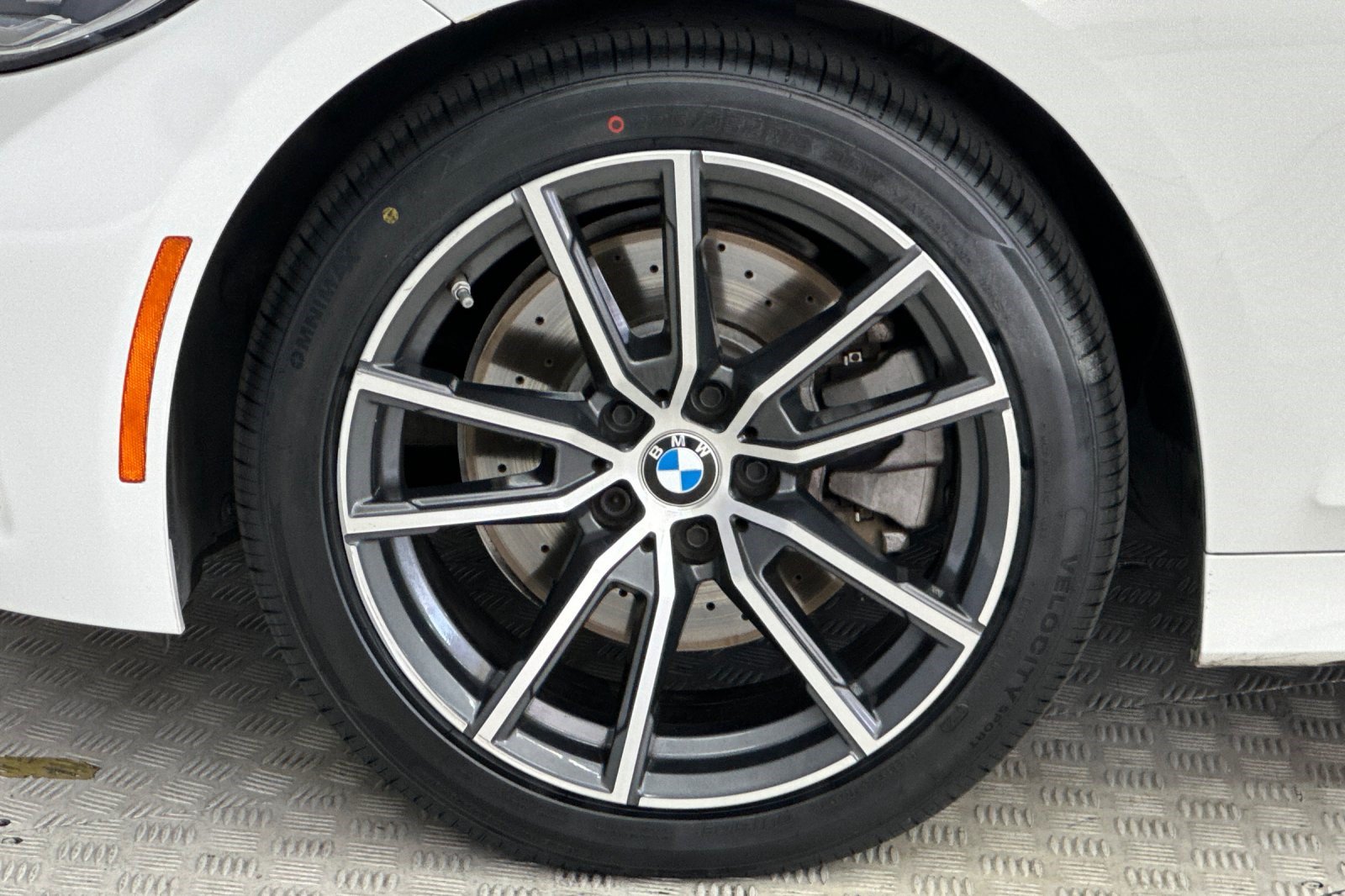 Used 2019 BMW 330i Sedan w/ Convenience Package RWD image 12
