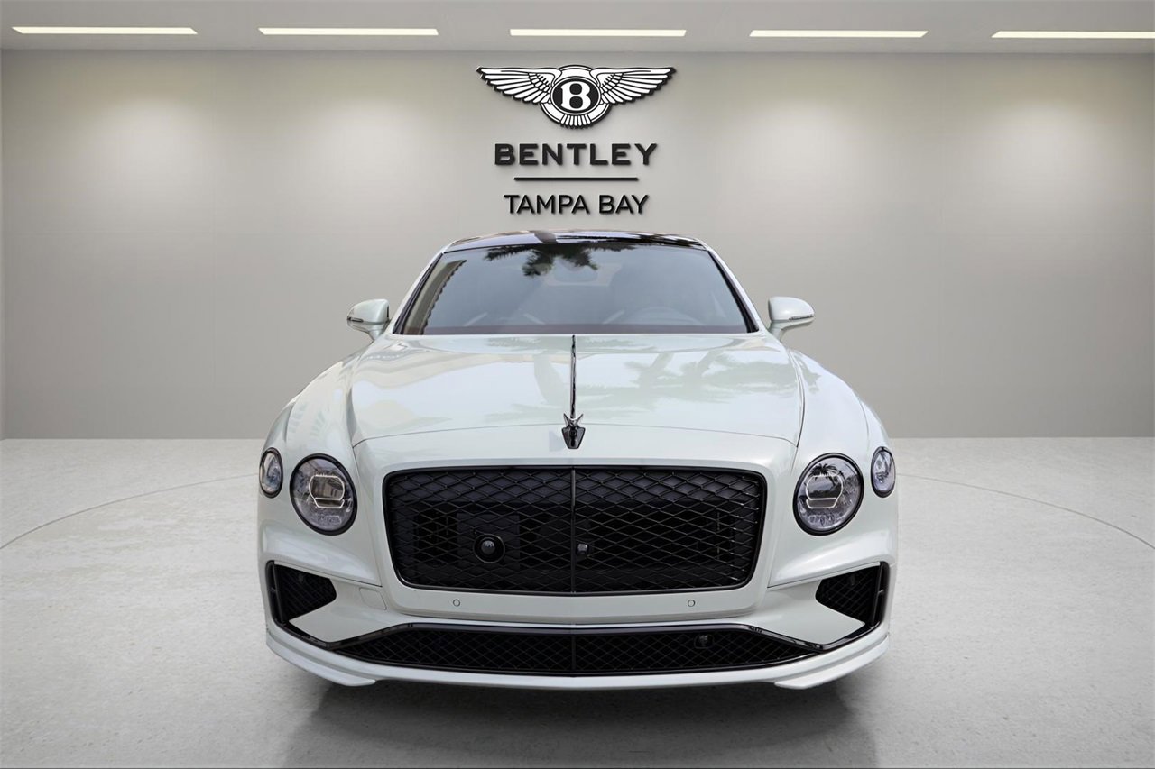 New 2025 Bentley Flying Spur Plug-In Hybrid image 10