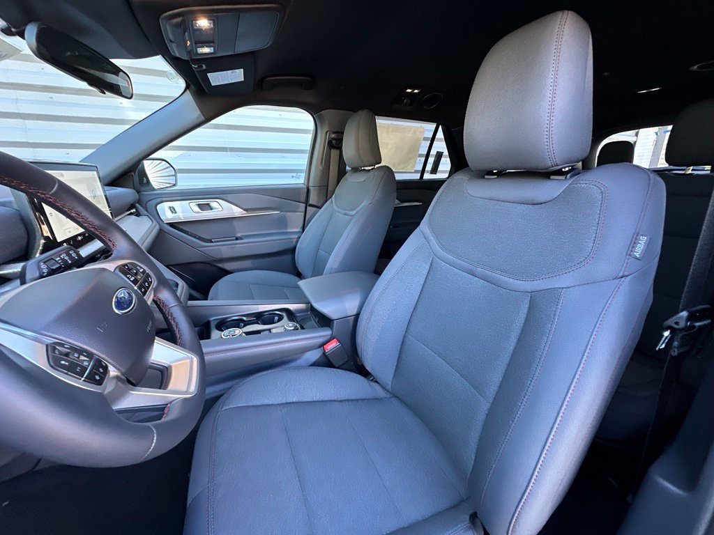 New 2027 Ford Explorer Active AWD/4WD image 17