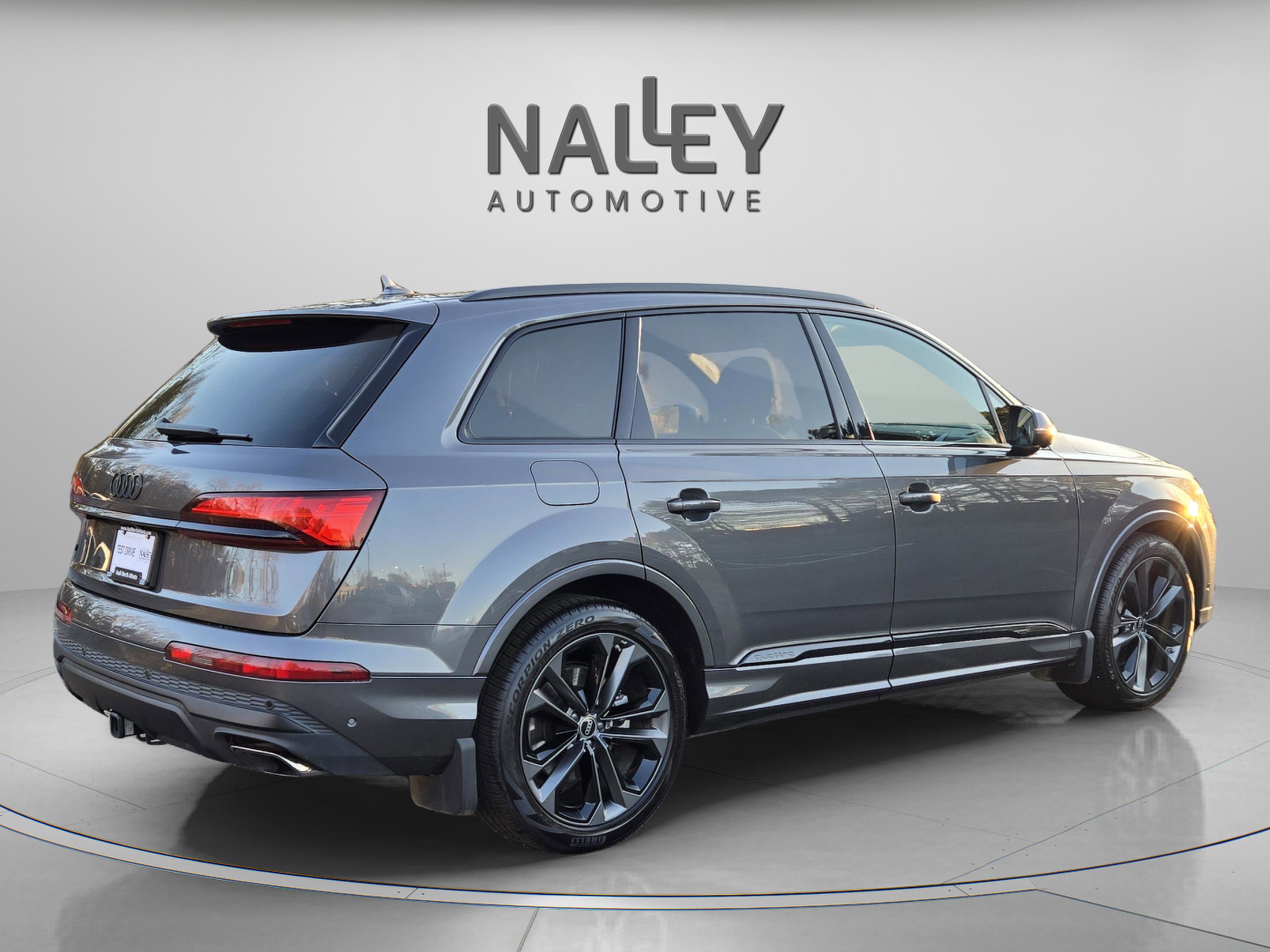 Used 2025 Audi Q7 3.0T Prestige w/ Prestige Package image 6