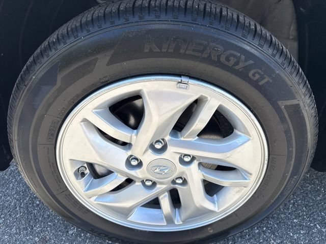 Used 2024 Hyundai Venue SE FWD image 7