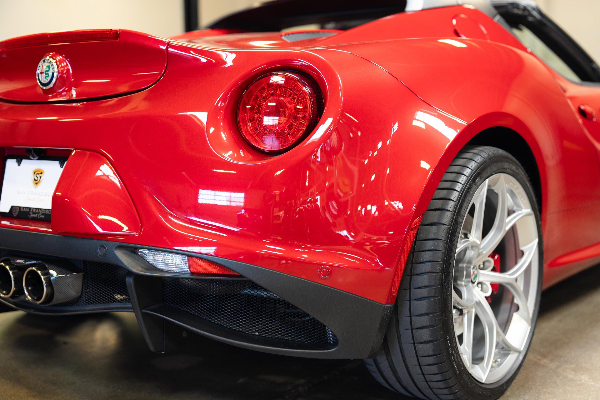 Used 2018 Alfa Romeo 4C Spider w/ Convenience Group - Spider image 39