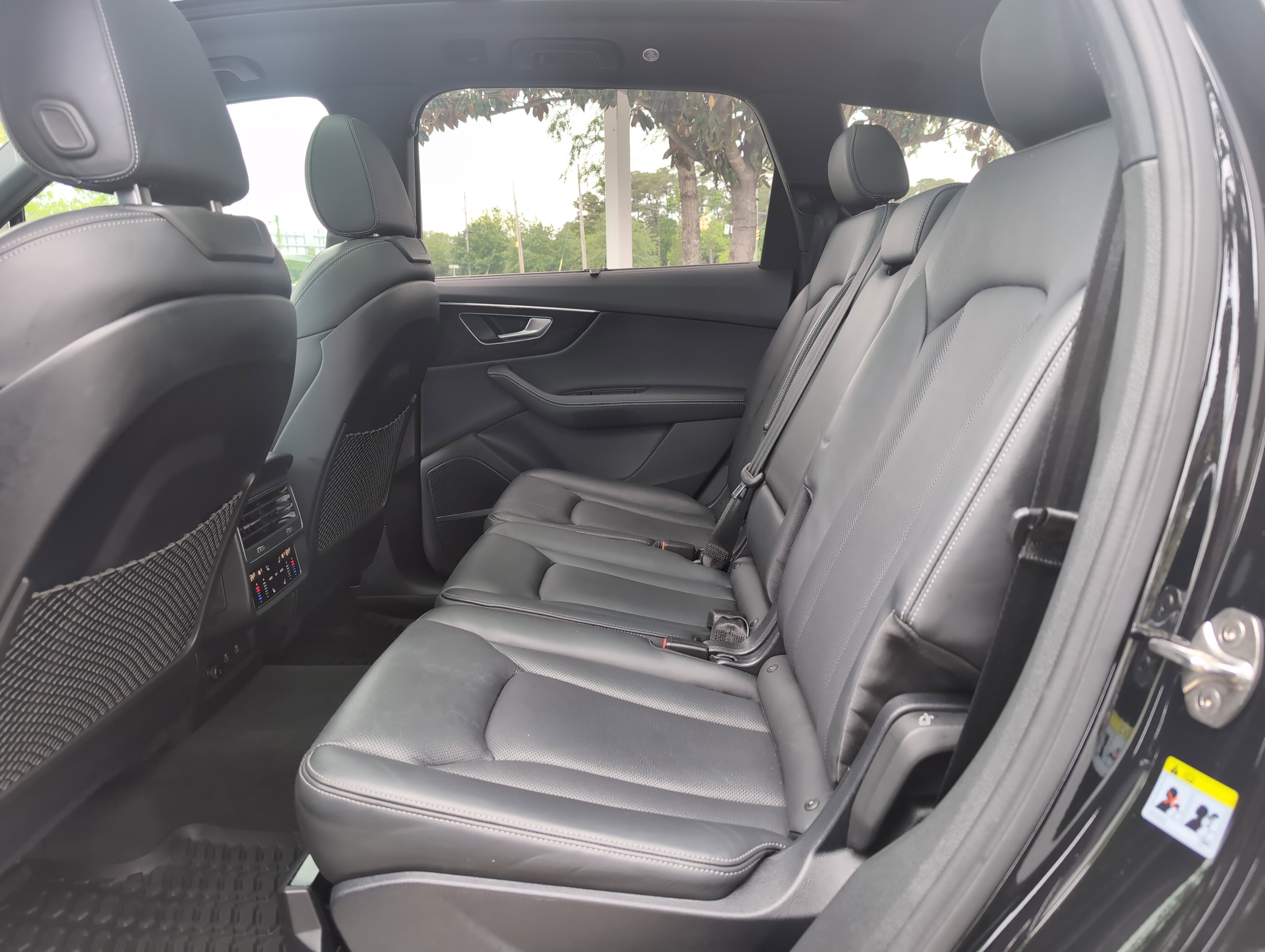 Used 2025 Audi Q7 3.0T Prestige AWD/4WD image 30