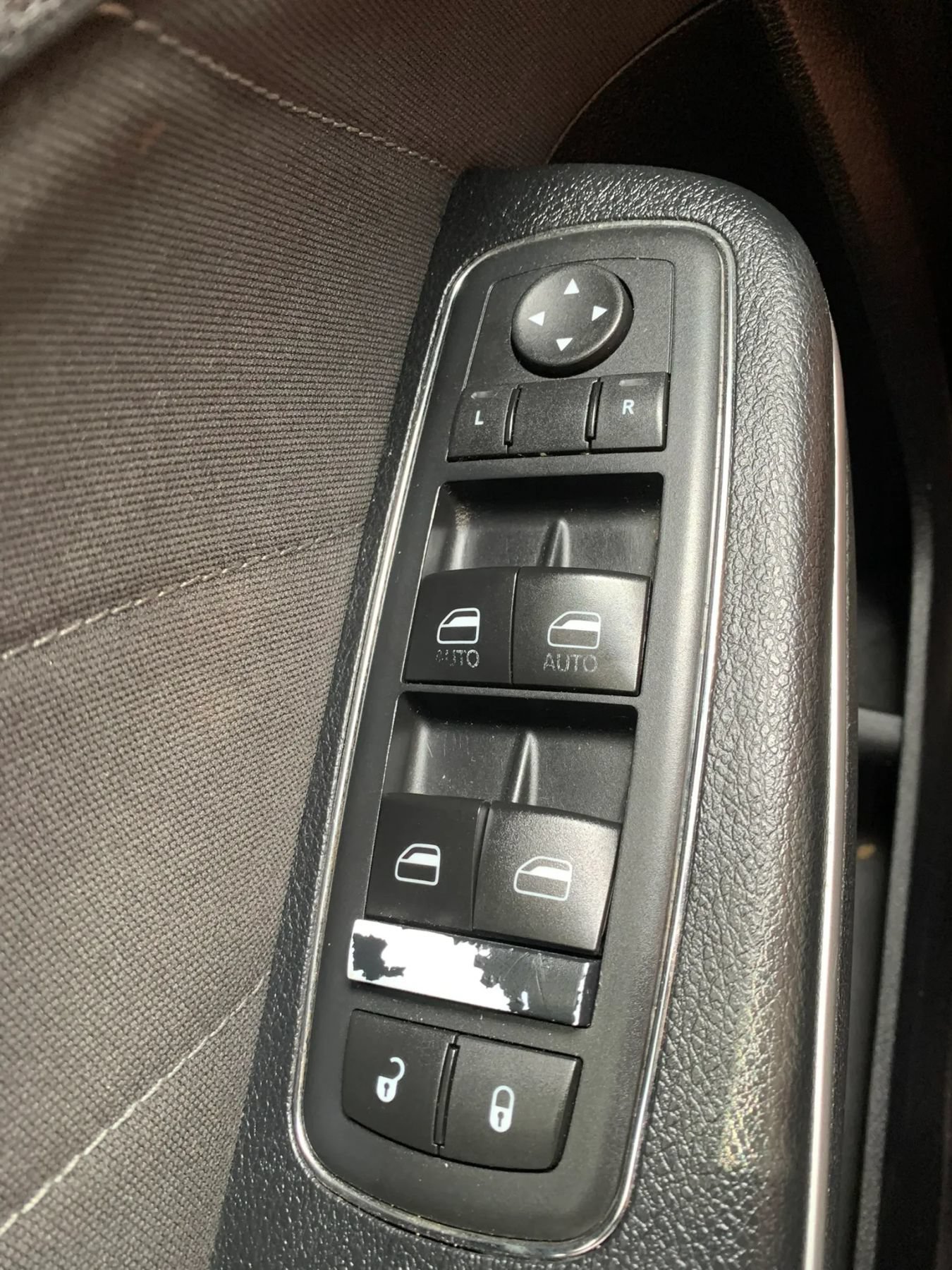 Used 2017 Dodge Charger SXT RWD image 25