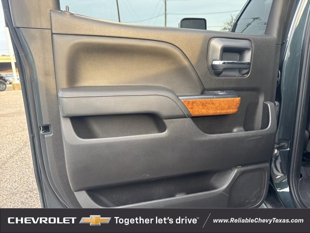 Used 2017 Chevrolet Silverado 2500 High Country w/ Duramax Plus Package image 11