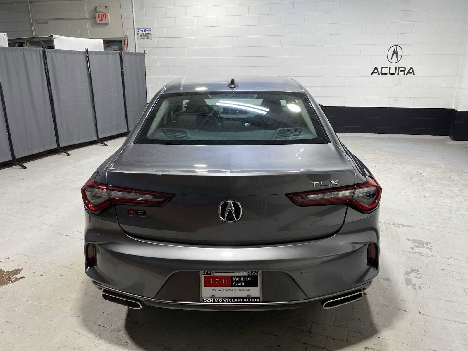Certified 2025 Acura TLX w/ Technology Package image 5